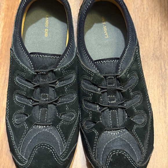 Lands End Slip on Shoes- Size 8- LIKE NEW - Picture 1 of 7